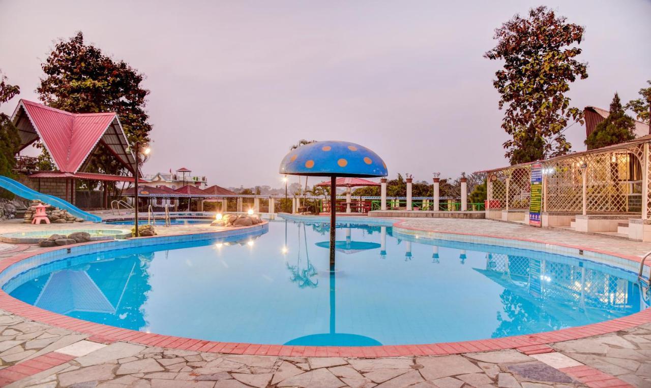 Treebo Premium Blue Mountain Country Club And Resort Sziliguri Kültér fotó